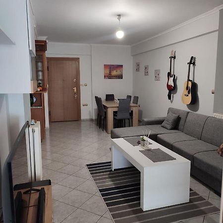 Όμορφο Διαμέρισμα Με 3 Υπνοδωμάτια Atena Exterior foto