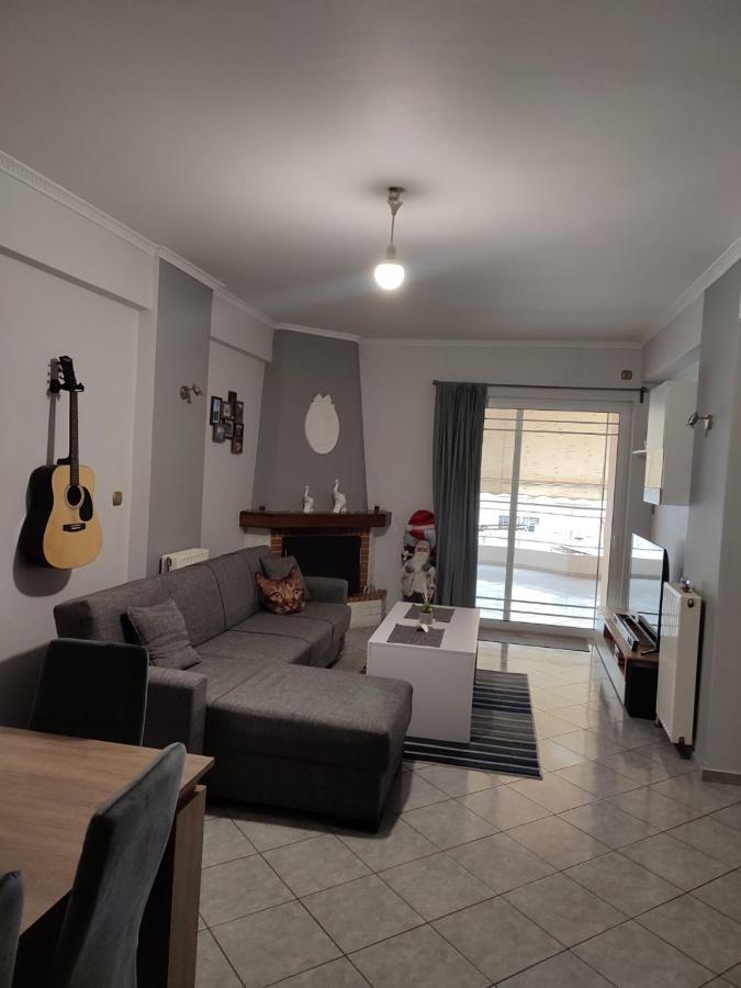 Όμορφο Διαμέρισμα Με 3 Υπνοδωμάτια Atena Exterior foto
